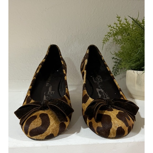 BCBG Max Azria Flat Shoes Womens Size 5 1/2 Animal Print Casual - Picture 2 of 9